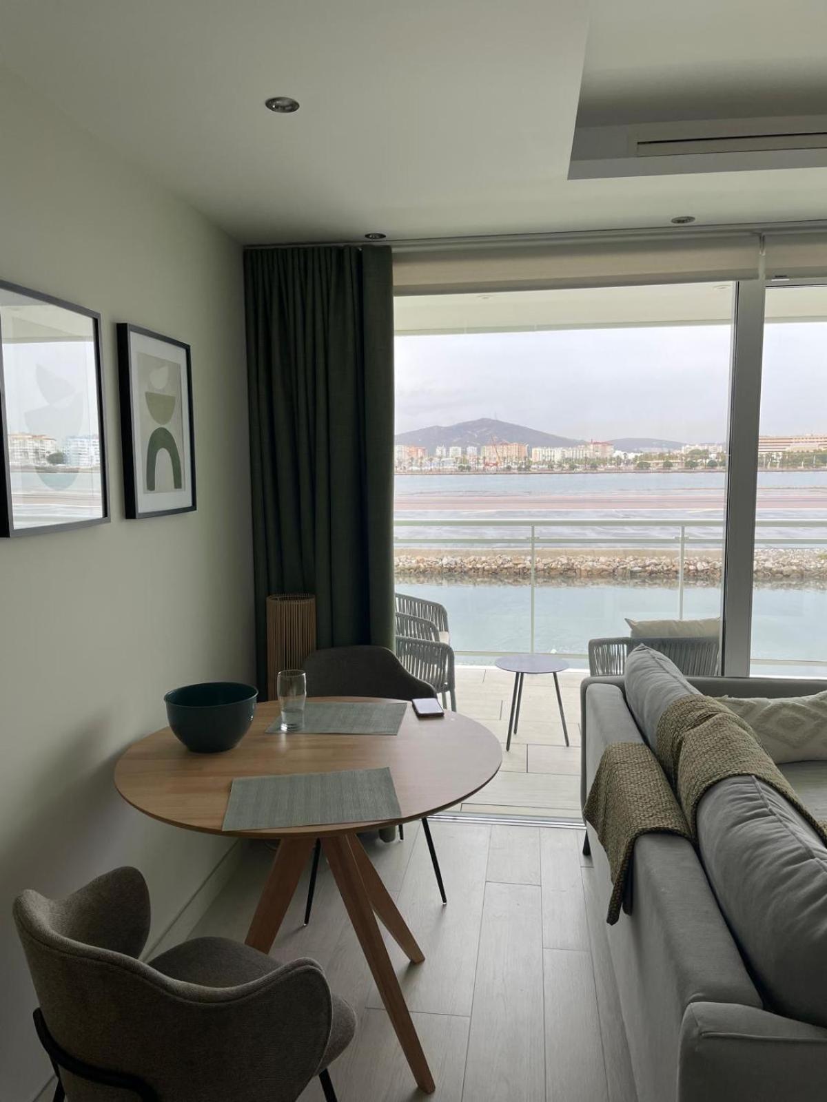 Marina Club Luxury Private Studio With Pool And Incredible Views Gibraltar Exterior photo