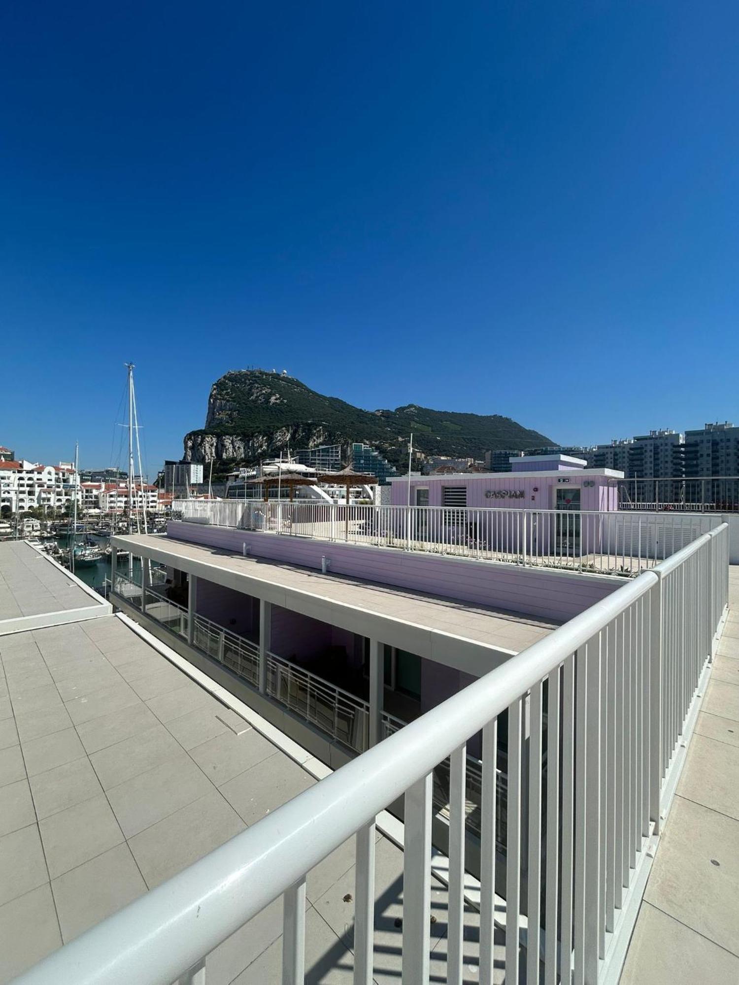 Marina Club Luxury Private Studio With Pool And Incredible Views Gibraltar Exterior photo
